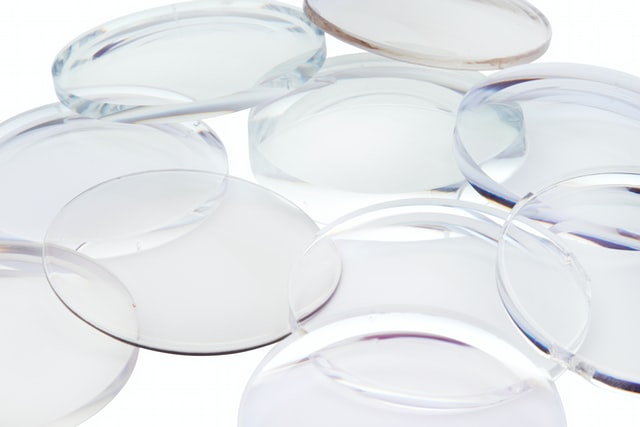 how to take care of contact lenses